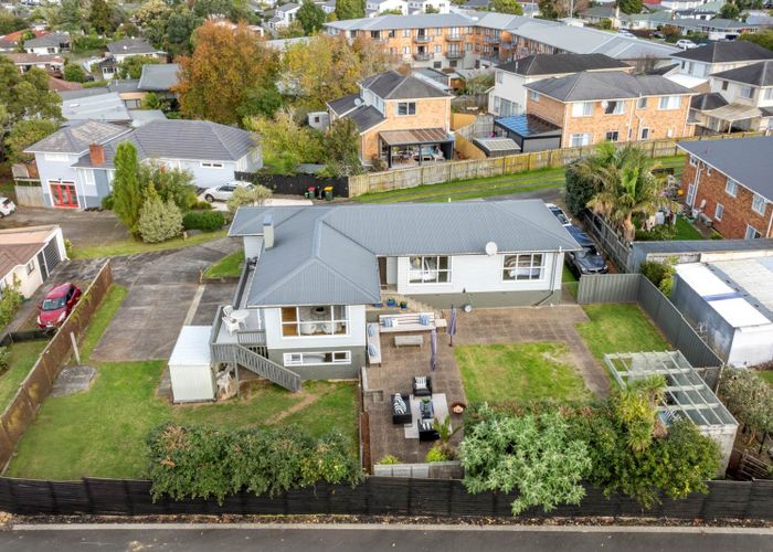  at 1/32 Botany Road, Howick, Manukau City, Auckland