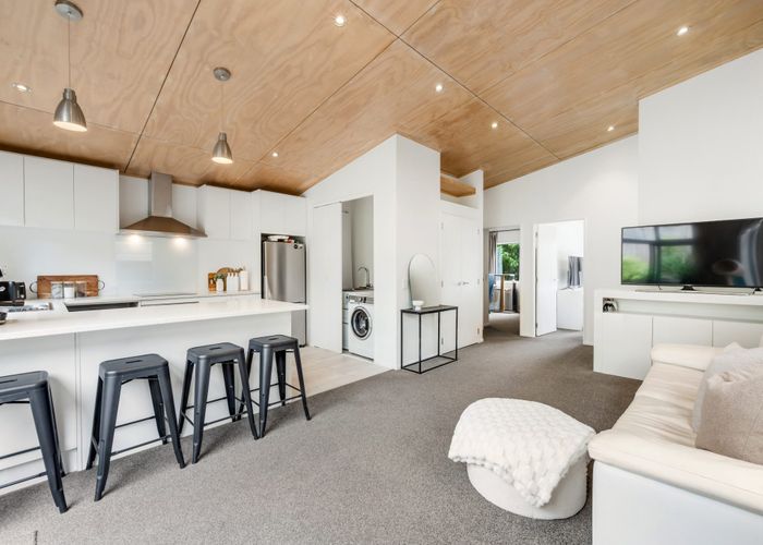  at 2A Gosford Drive, Botany Downs, Auckland