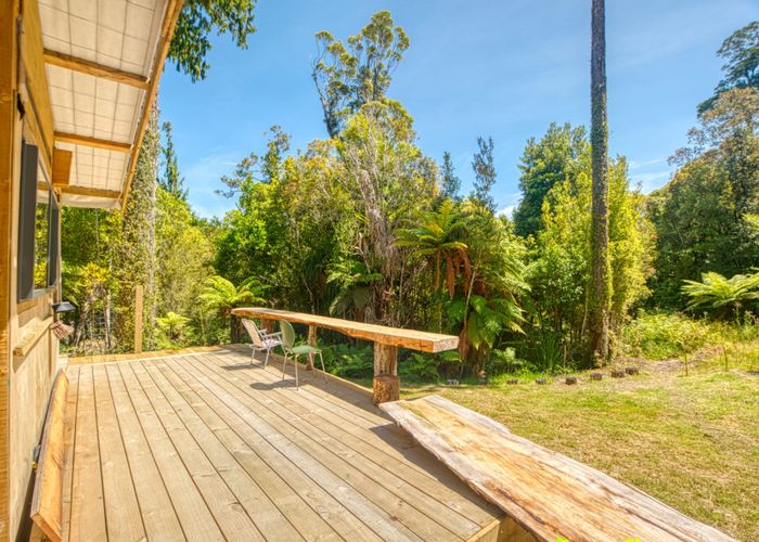  at 215 Clifton Road, Kaiata, Greymouth