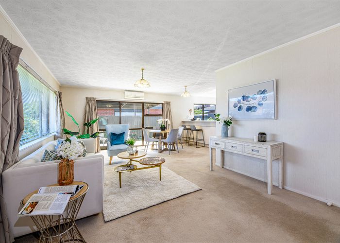  at 4/39 Swanson Road, Henderson, Auckland