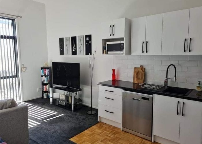  at 3F/30 Randolph Street, Newton, Auckland