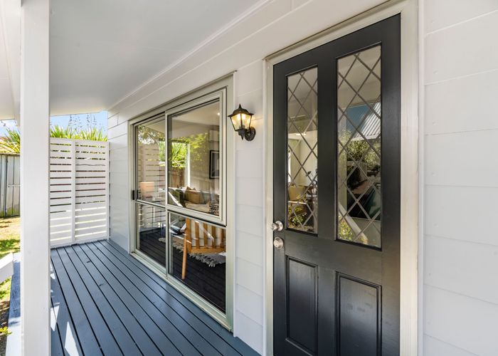  at 2/24 Frances Street, Manurewa, Auckland