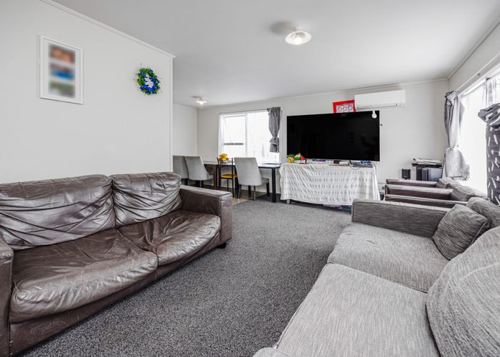  at 1/22 Silver Creek Road, Clendon Park, Manukau City, Auckland