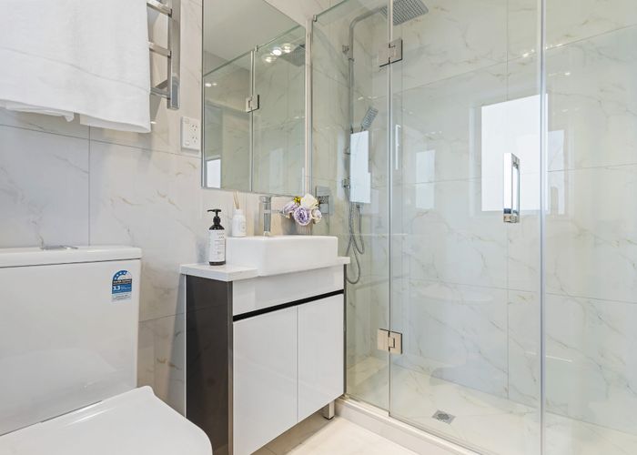  at 2/273 Mt Albert Road, Sandringham, Auckland City, Auckland