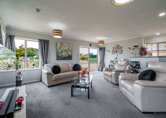  at 3 Royal Fern, Kelvin Grove, Palmerston North, Manawatu / Whanganui