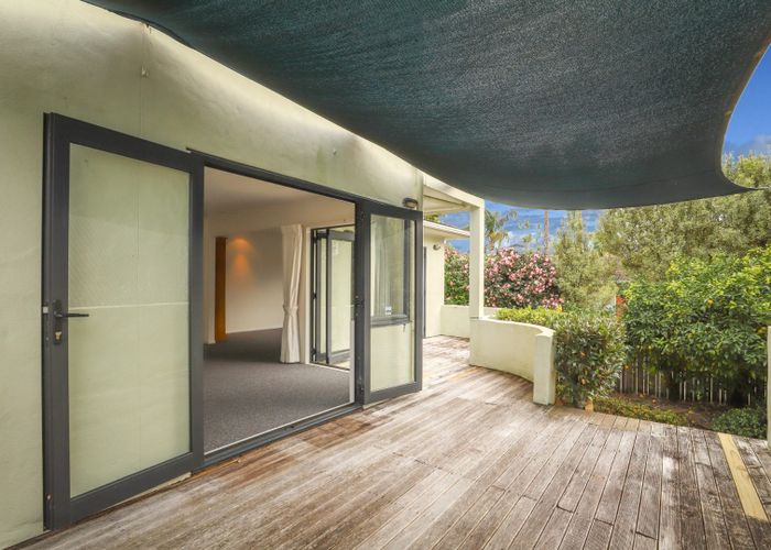  at 2/25 Wright Road, Point Chevalier, Auckland City, Auckland