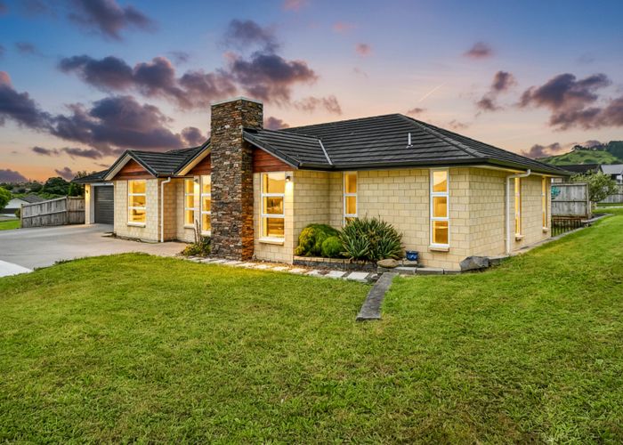  at 2 Parkgrove Crescent, Pokeno