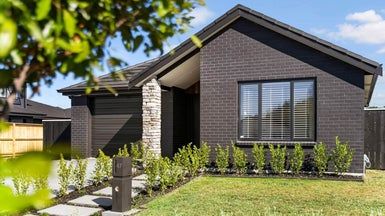  at 47 Metoriti Crescent, Karaka, Papakura