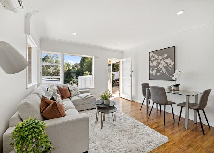  at 2/38 Woodford Road, Mount Eden, Auckland City, Auckland