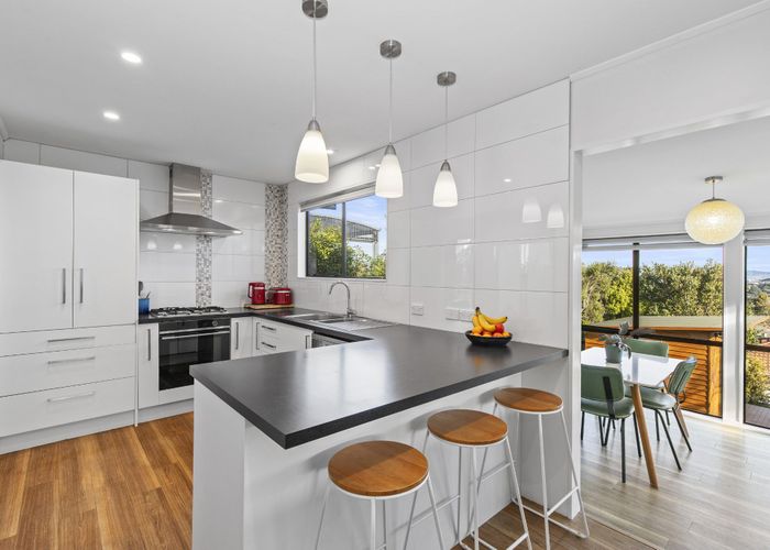 at 5 Waipounamu Drive, Kelson, Lower Hutt, Wellington