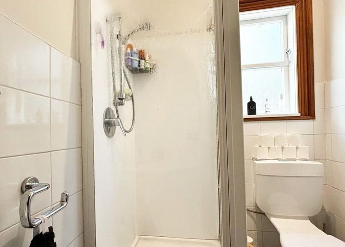  at 4B Rixon Grove, Mount Victoria, Wellington, Wellington