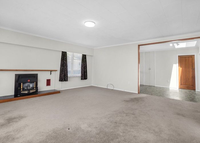  at 76 Hine Road, Wainuiomata, Lower Hutt