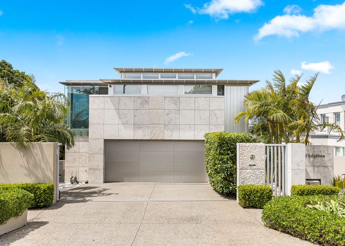  at 21 Brighton Terrace, Mairangi Bay, North Shore City, Auckland