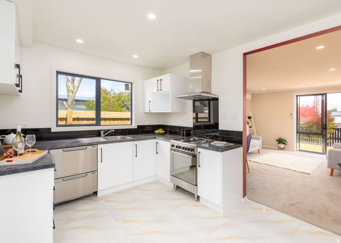  at 21 Shortland Street, Wainoni, Christchurch City, Canterbury