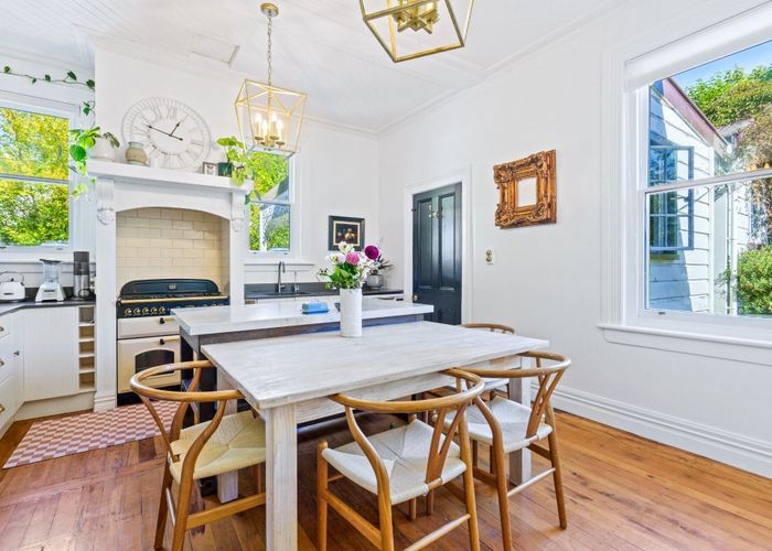  at 10 Lancaster Street, Lawrence, Lawrence