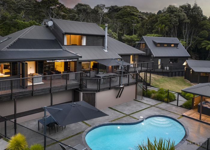  at 19 Cochran Road, Oratia, Auckland