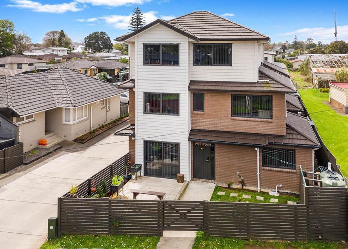  at 12/30 Calvert Avenue, Mangere East, Manukau City, Auckland