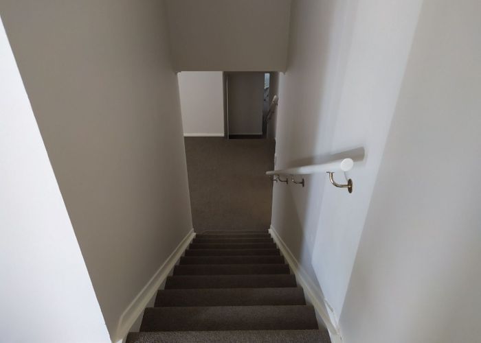  at 9 Ryehill Close, New Lynn, Waitakere City, Auckland