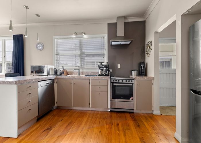  at 66 Doone Street, Lynmouth, New Plymouth