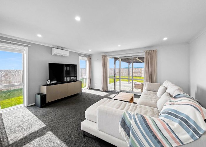  at 74 Atlantic Drive, Fitzherbert, Palmerston North, Manawatu / Whanganui
