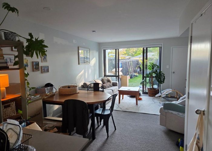  at 9/3 Fairdale Pl, Birkdale, North Shore City, Auckland