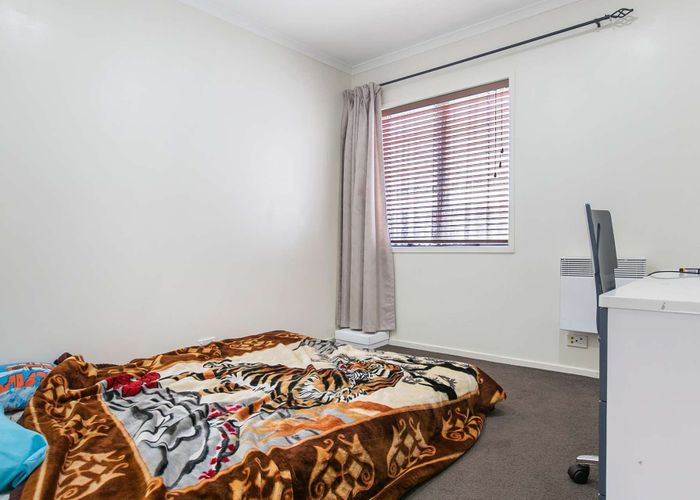  at 80 Riverton Drive, Randwick Park, Manukau City, Auckland