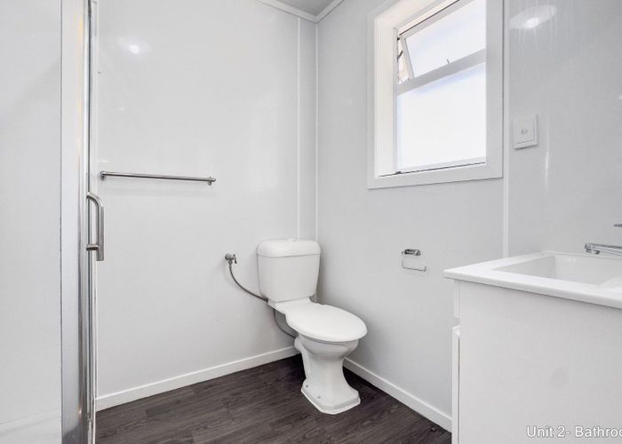  at 2/15 Freshney Place, Hill Park, Manukau City, Auckland