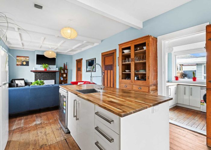  at 810 Dufferin Street, Akina, Hastings, Hawke's Bay