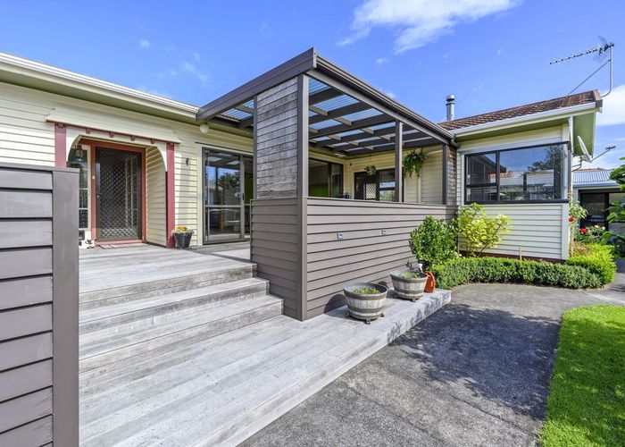  at 76 Brooklands Road, Brooklands, New Plymouth
