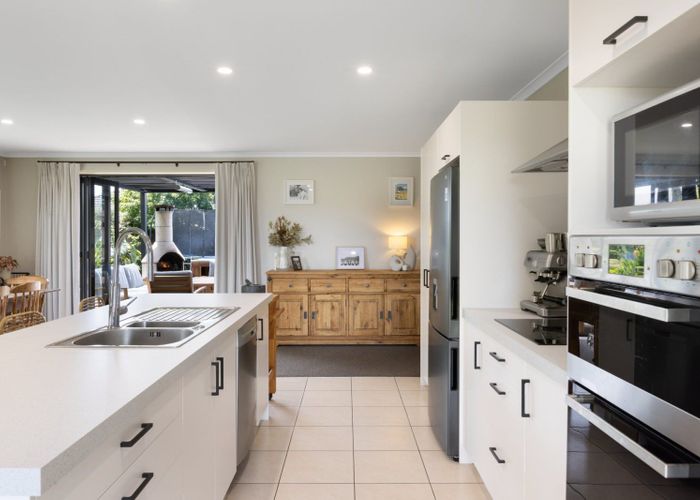  at 142 Longview Drive, Papamoa Beach, Papamoa