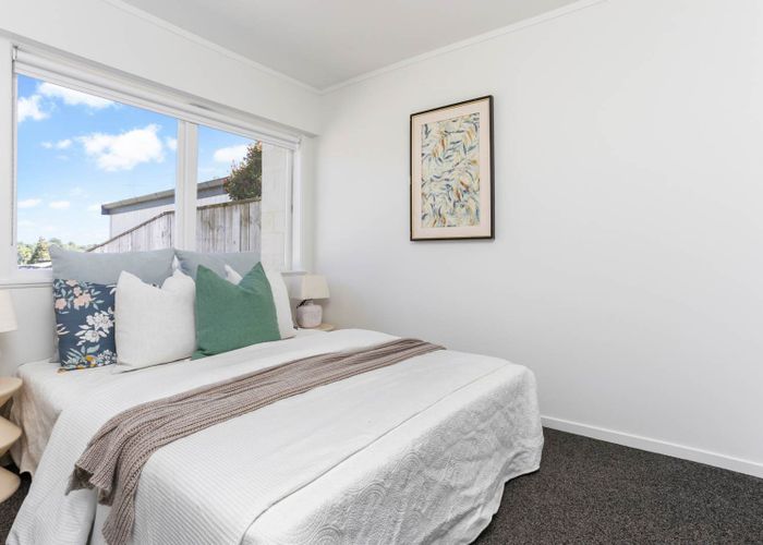  at 2/8 Paul Place, Pakuranga, Manukau City, Auckland