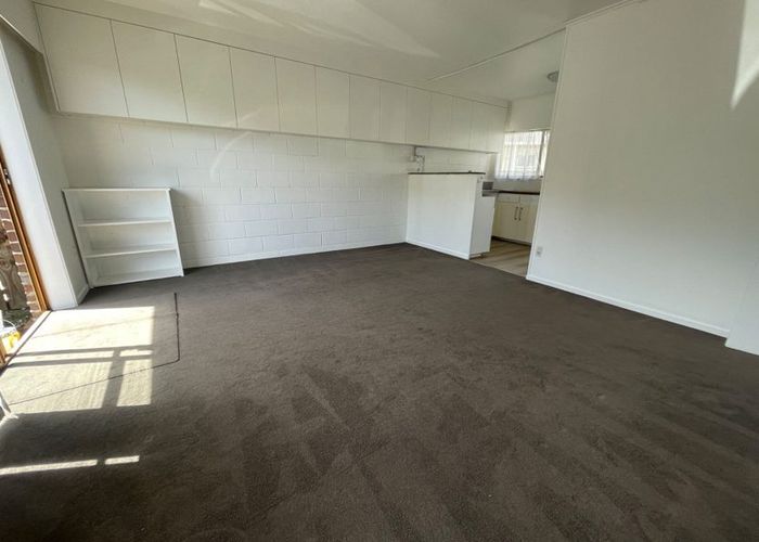  at 1/15 Robson Street, Mount Roskill, Auckland