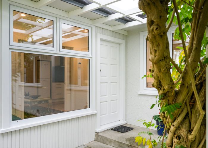  at 8 Waterloo Crescent, Hokowhitu, Palmerston North, Manawatu / Whanganui