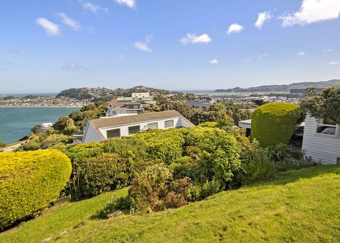  at 70 Nevay Road, Karaka Bays, Wellington, Wellington
