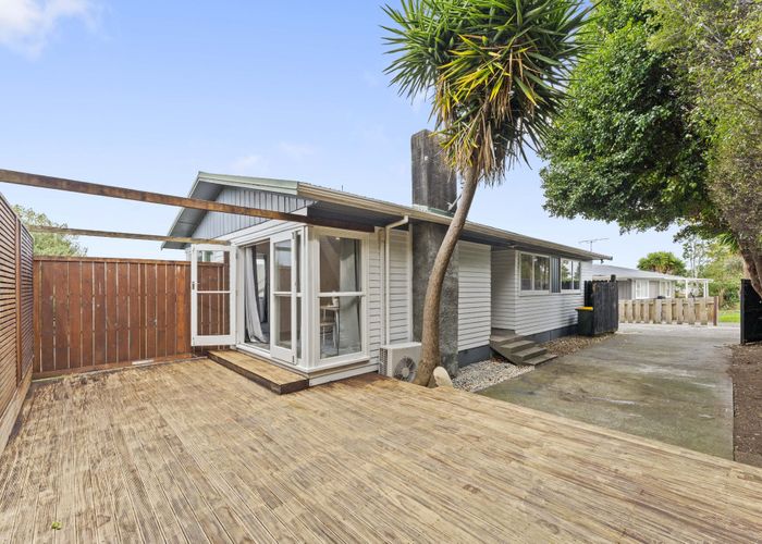 at 21 Mcquarrie Avenue, Wattle Downs, Auckland