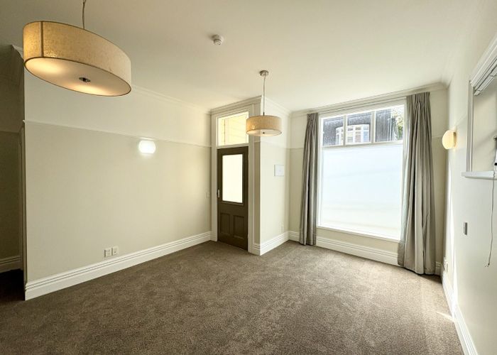  at 330 Downstairs Tinakori Road, Thorndon, Wellington, Wellington