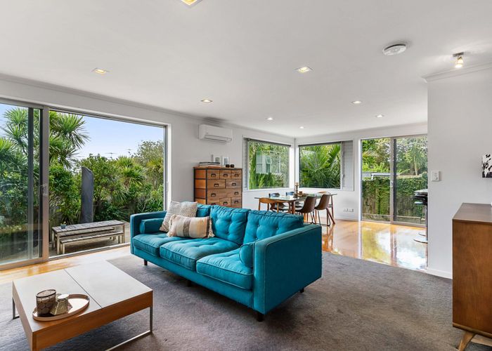  at 2 Exmouth Road, Northcote, Auckland
