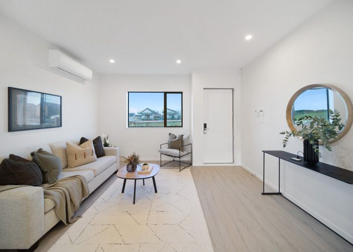  at 3 Farranfore Road, Opaheke, Papakura, Auckland