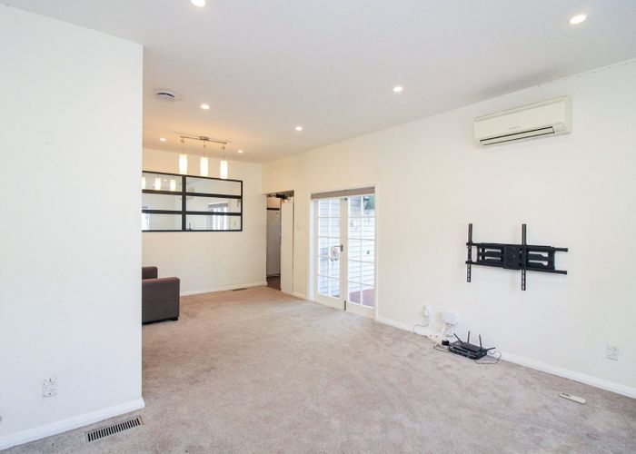  at 4 Meadows Avenue, Waiwhetu, Lower Hutt, Wellington