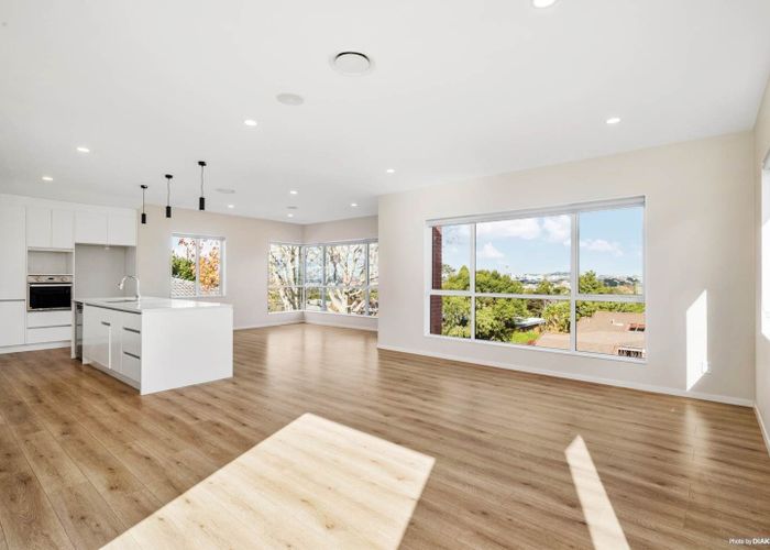  at 11A Kaihu Street, Northcote, Auckland