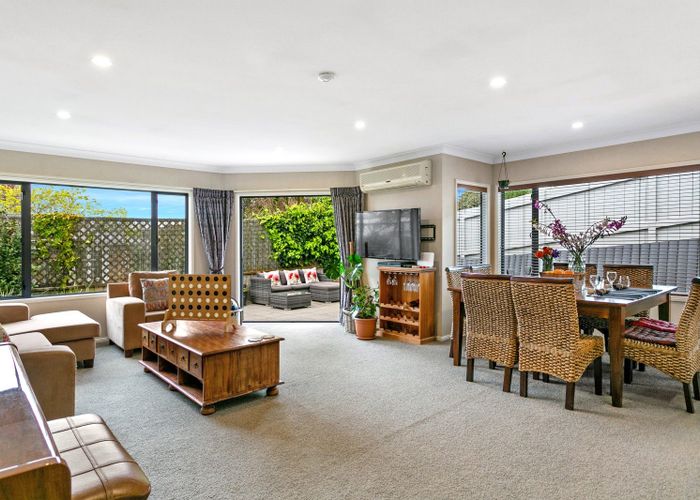  at 1/9 Sunset Street, Hilltop, Taupō