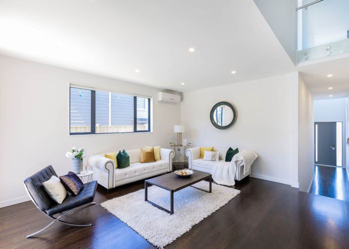  at 8 Carex Way, Long Bay, Auckland