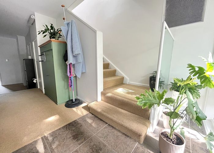  at 26 Rama Crescent, Khandallah, Wellington