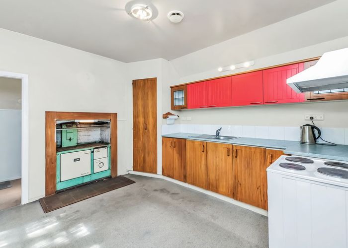  at 4 Farr Street, Coalgate