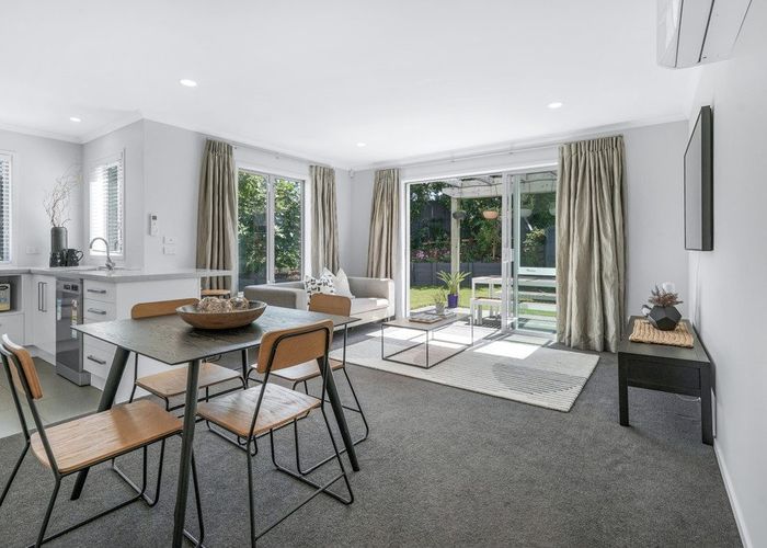  at 1/1 Hibiscus Avenue, Hamilton Lake, Hamilton