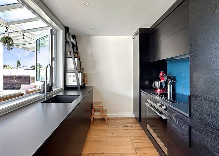  at 18 Wairakei Street, Greenlane, Auckland City, Auckland