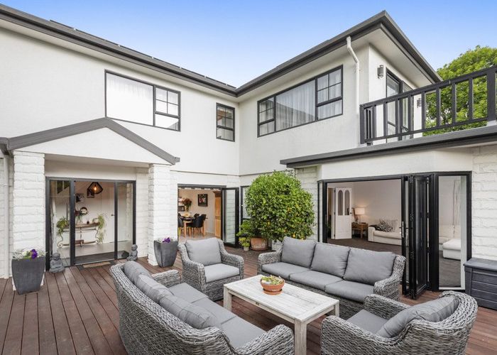  at 84 Regency Crescent, Redwood, Christchurch