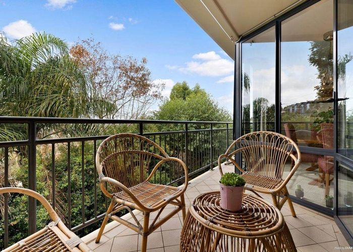  at 2B/8 Laxon Terrace, Remuera, Auckland City, Auckland