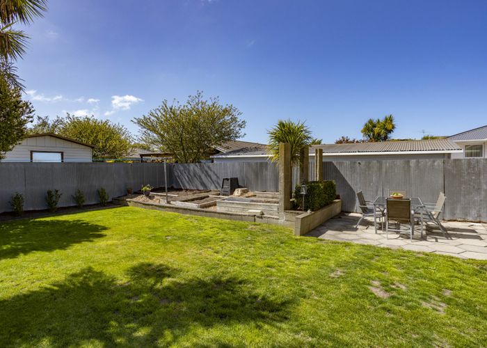  at 6 Birdling Place, Halswell, Christchurch City, Canterbury