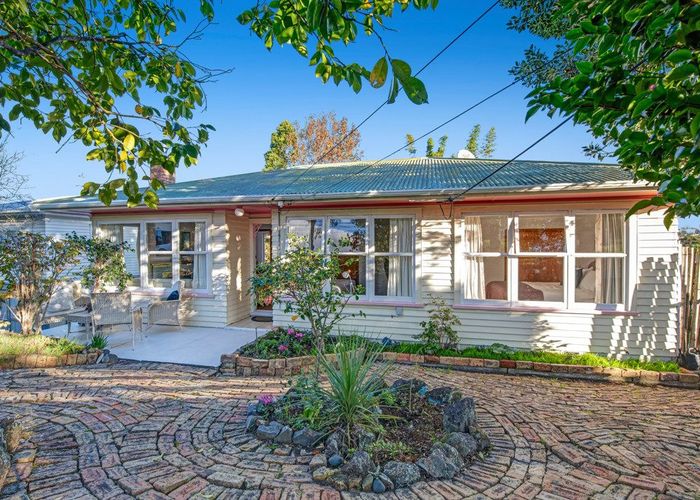  at 19 View Road, Glenfield, North Shore City, Auckland